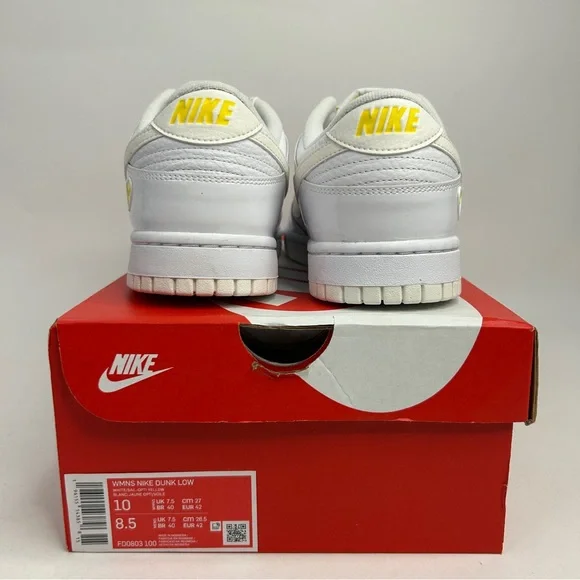 Nike Dunk Low SE WMNS “Valentine’s Day/Yellow Hearts” 2023